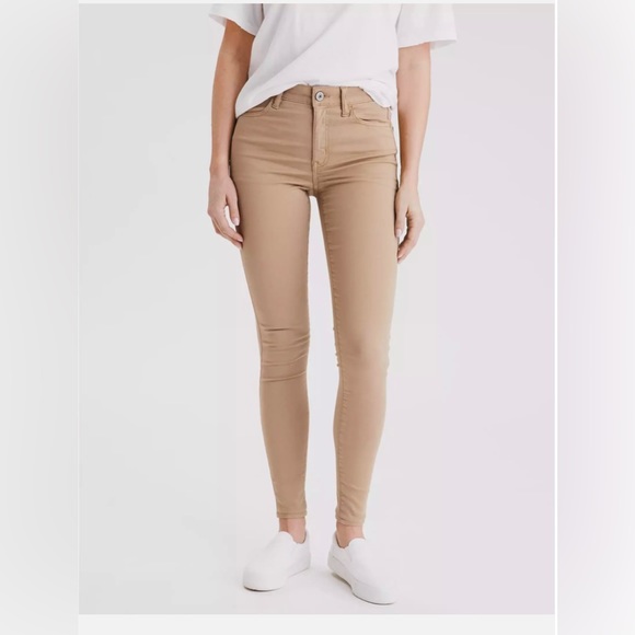 American Eagle Outfitters Pants - AE High-waisted Jegging in Vintage Khaki